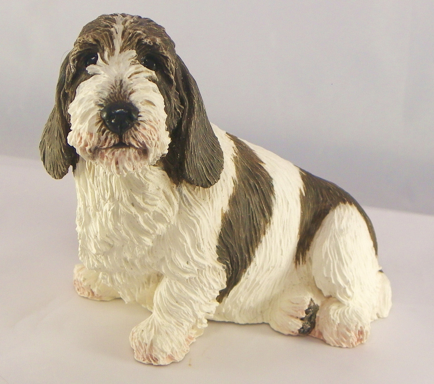 Petit Basset Griffon Vendeen figurine
