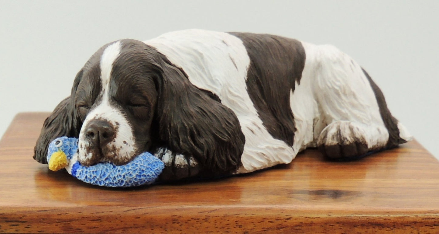 English Springer Spaniel Wooden Cremation Urn For Ashes
